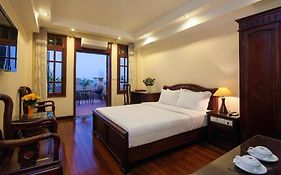 Lucky 3 Hotel